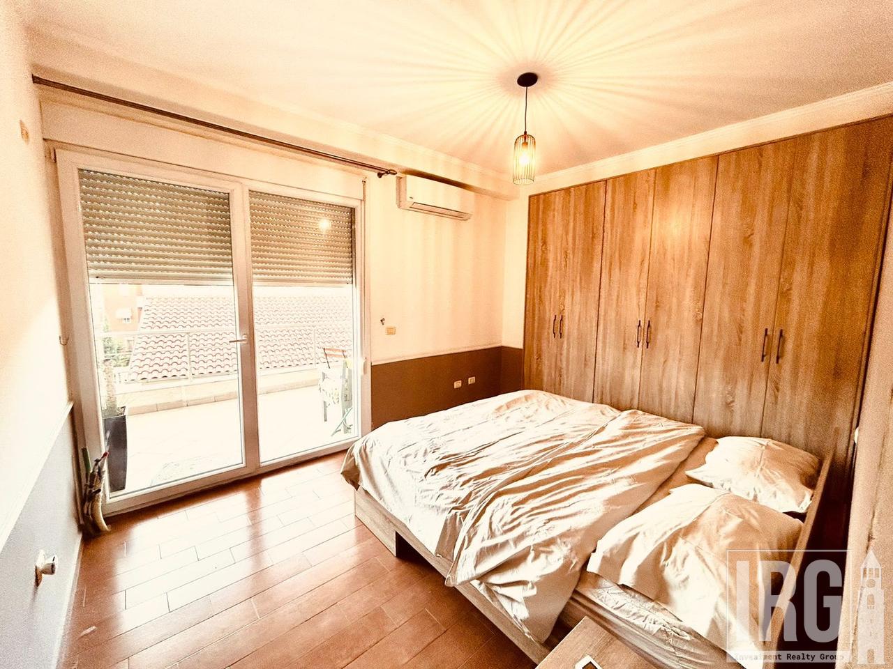 SHITET APARTAMENT 2+1 ME PAMJE NGA LIQENI I THATE