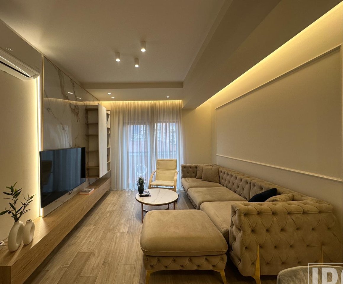 Apartament Modern 2+1 me Qira në Rrugën e Kavajës, Pranë Kishës Katolike!