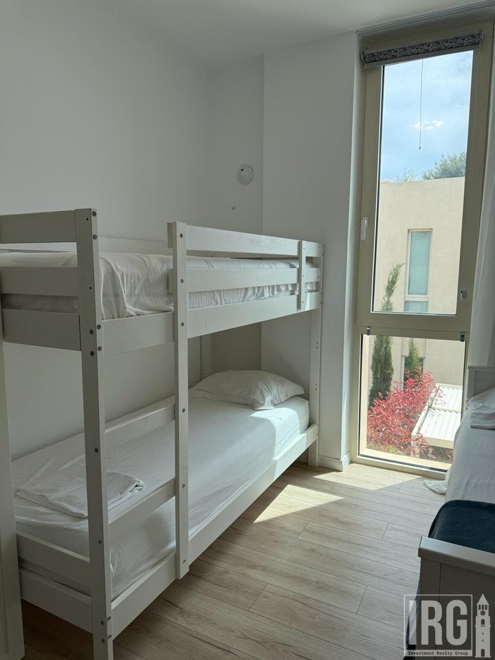 APARTMENT 2+1 FOR SALE WITH YARD AND VERANDA IN GREEN COAST, PALASË!