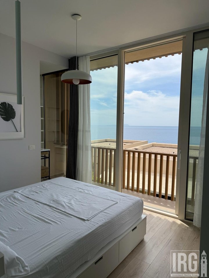 APARTMENT 2+1 FOR SALE WITH YARD AND VERANDA IN GREEN COAST, PALASË!