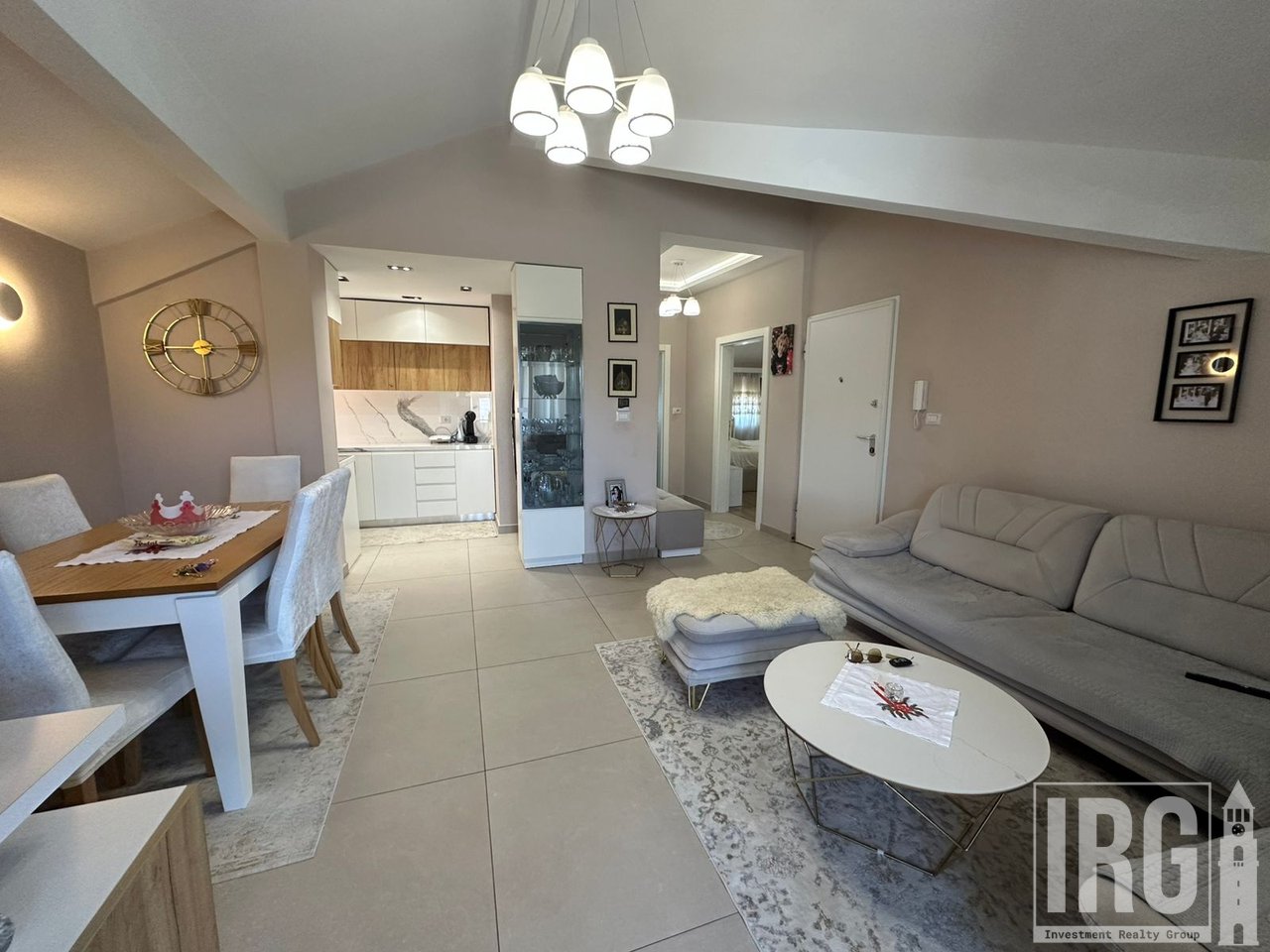 Apartment 2+1 with Veranda – Marie Logoreci Street, Tirana