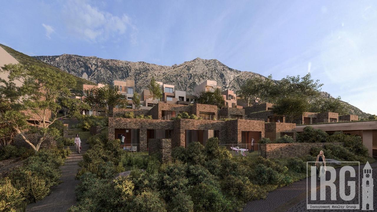 APARTMENT 1+1 WITH VERANDA+PARKING NEXT TO GREEN COAST!