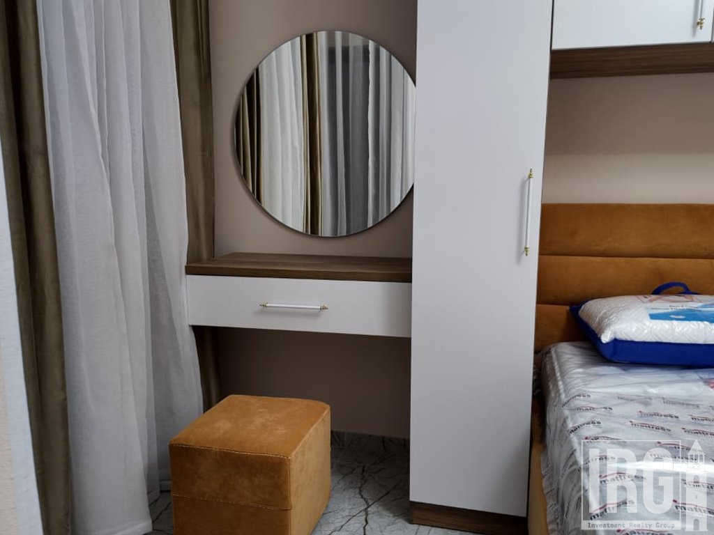 Jepet me qira apartament modern pranë Shkollës së Kuqe