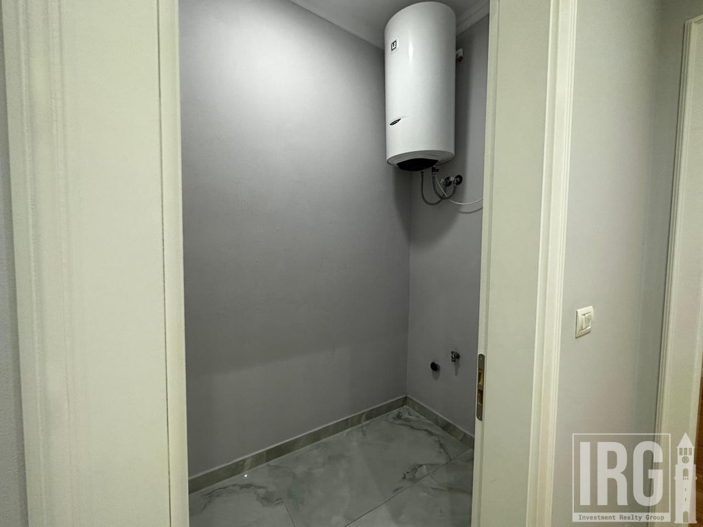 I am renting a 3+1 apartment with parking space in Porcelan!