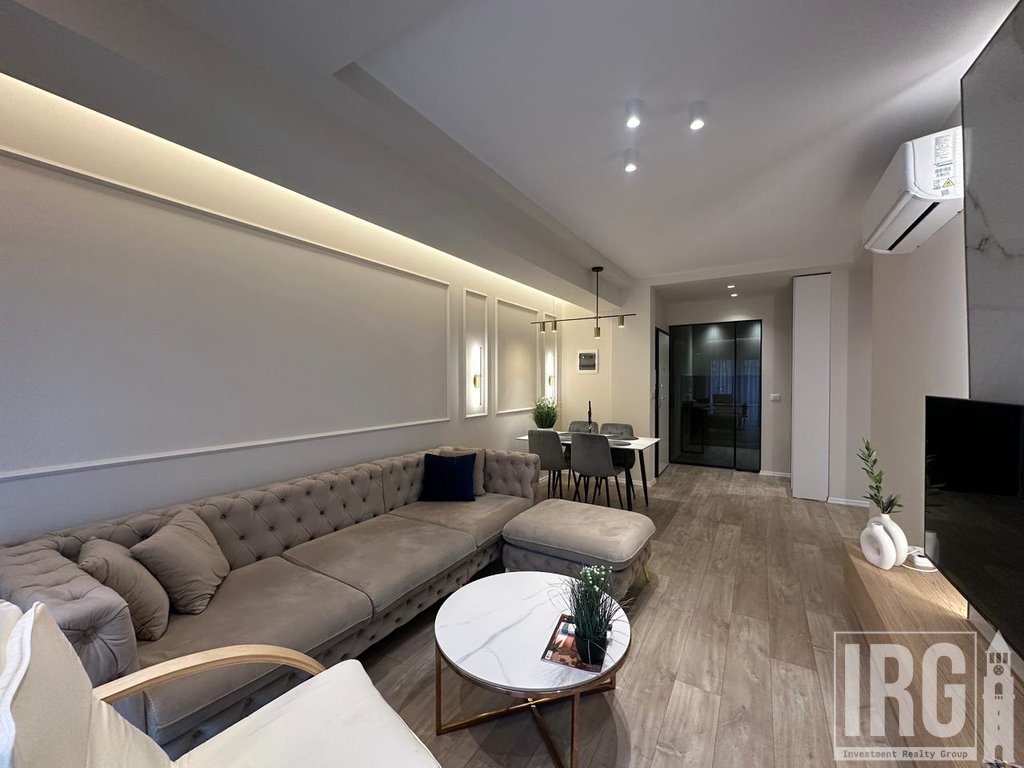 Modern 2+1 Apartment for Rent on Kavaja Street, Near the Catholic Church!