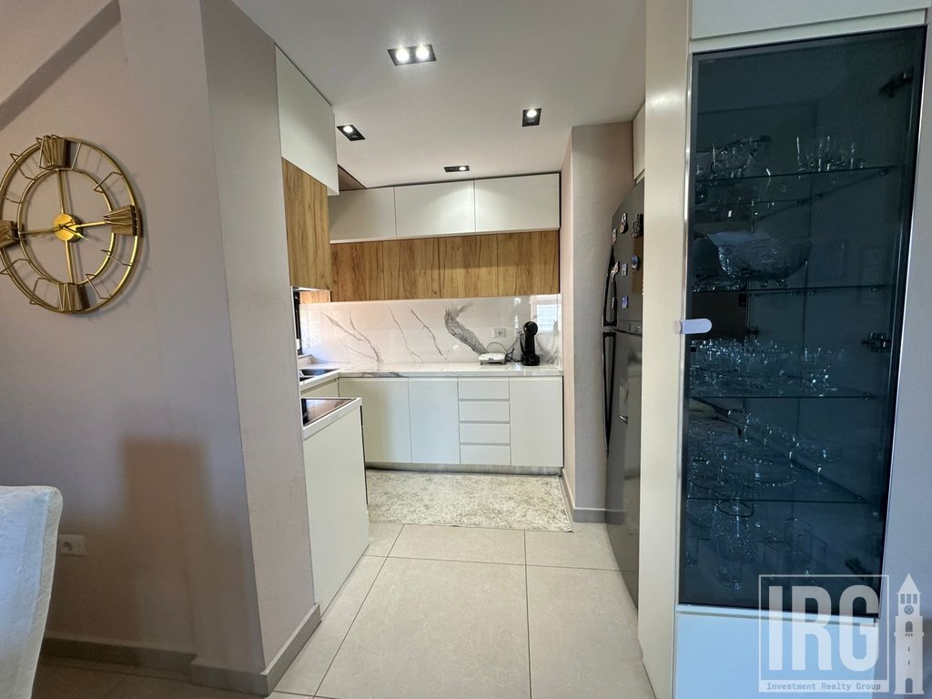 Apartment 2+1 with Veranda – Marie Logoreci Street, Tirana