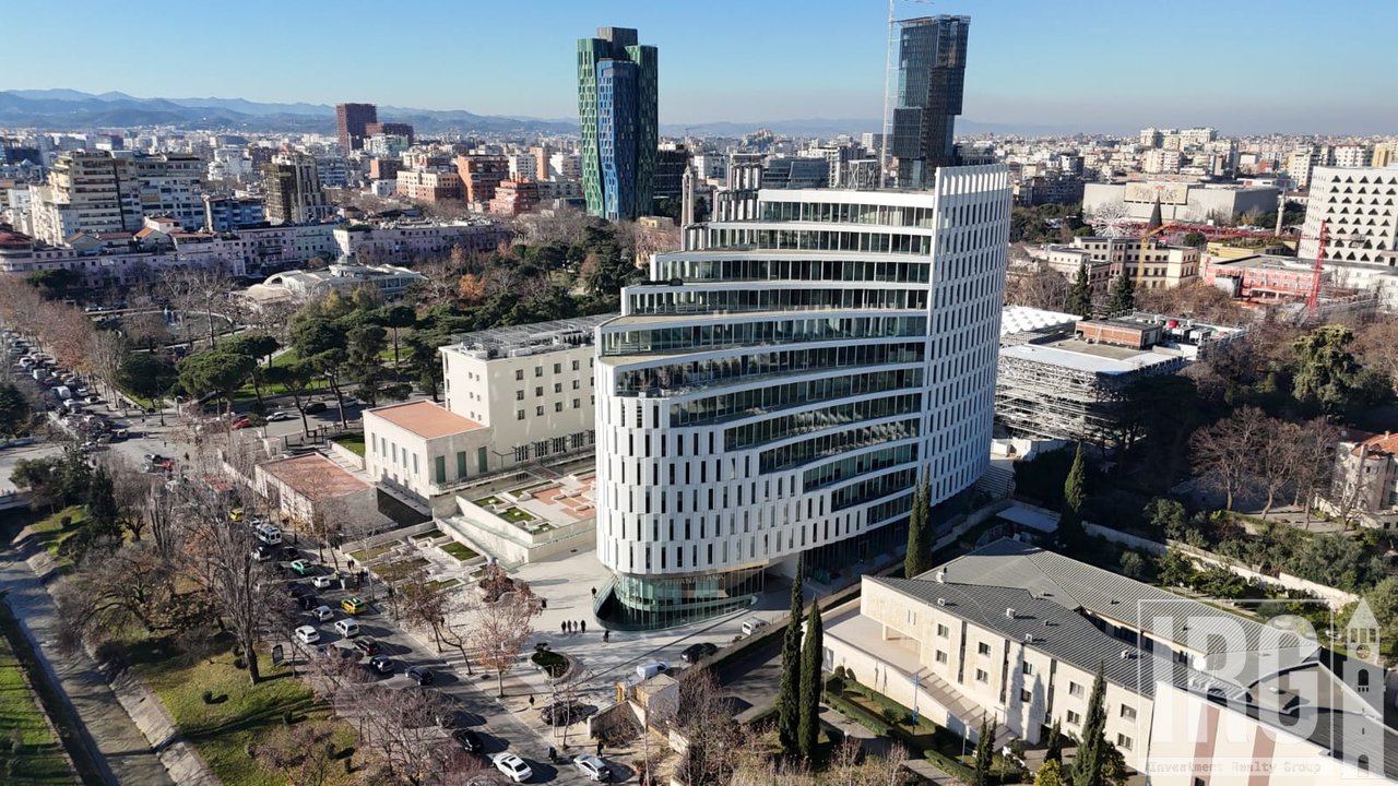 Jepet me Qira Zyrë Open Space – MET Building | 698 m²