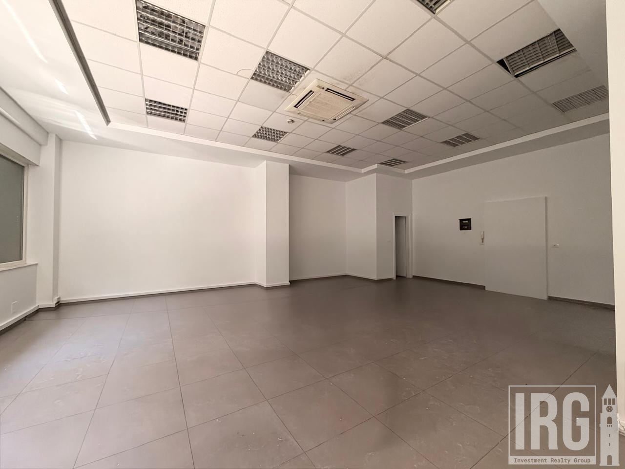 Ambinet per zyra ne rrugen e Bogdaneve!
