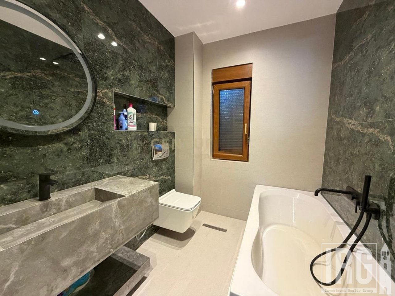 VILE PER QIRA TEK REZIDENCA COLOMBO, TEG | 3000€