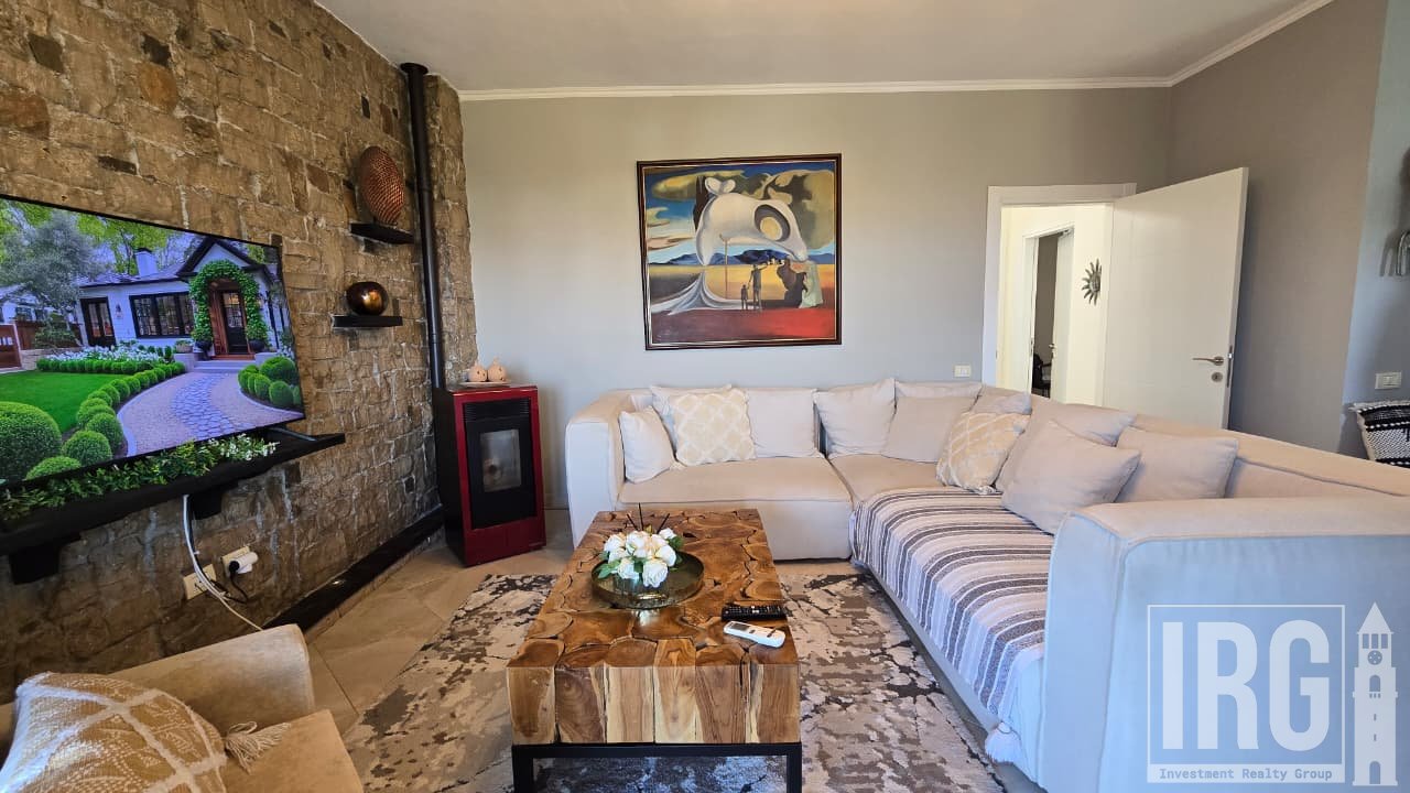 Apartament 2+1+2 për Qera pranë Kopshtit Botanik, Tiranë !!