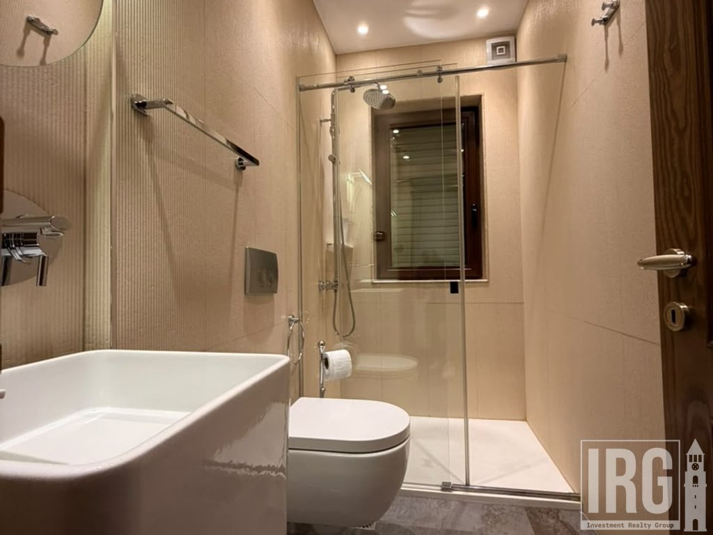 Super Apartament 2+1+2+Garderob+Verande+Post Parkimi tek Kopeshti Zoologjik!