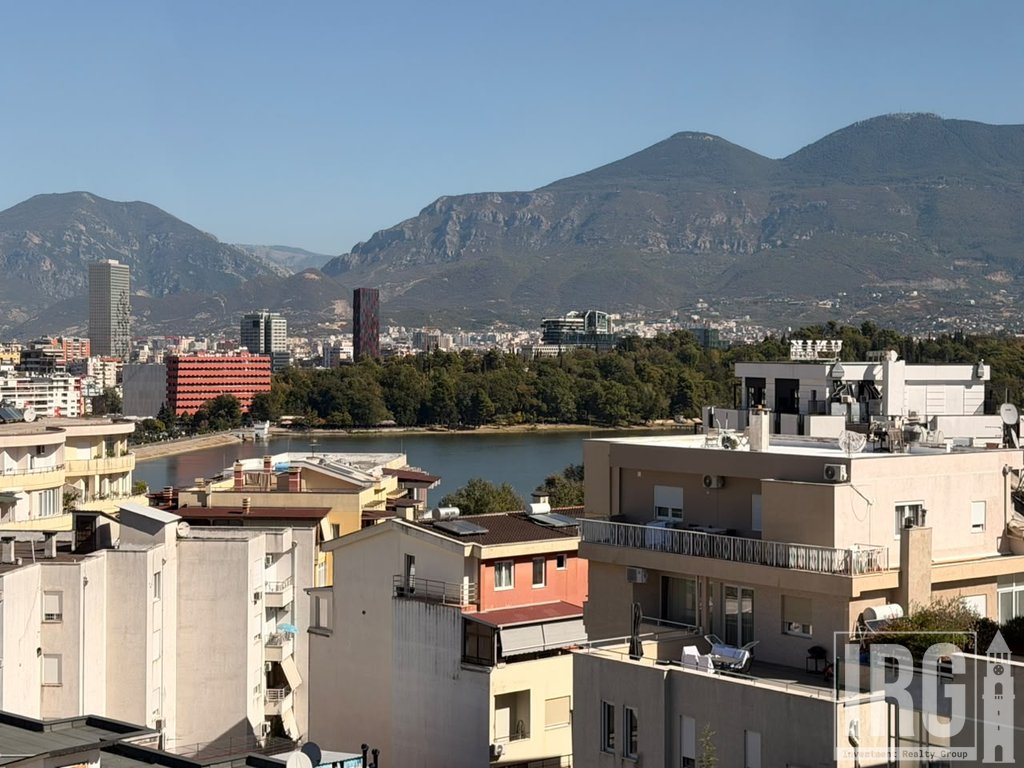 Super Apartament 2+1+2+Garderob+Verande+Post Parkimi tek Kopeshti Zoologjik!