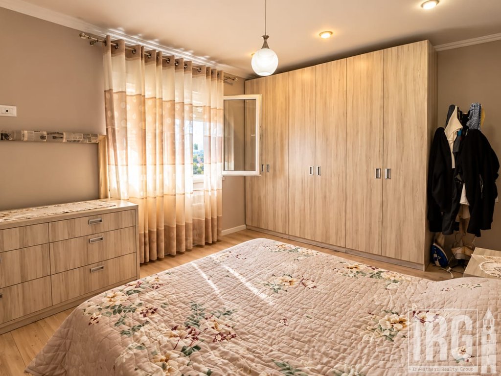 SHITET APARTAMENT 2+1 – TIRANA E RE
