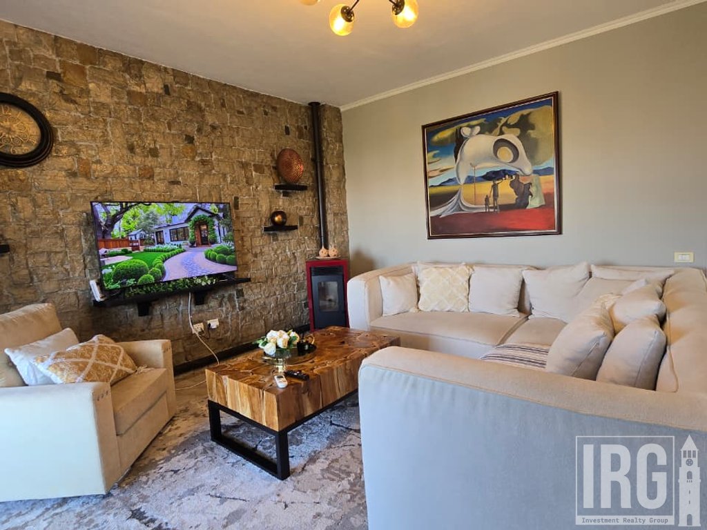 Apartament 2+1+2 për Shitje pranë Kopshtit Botanik, Tiranë !!