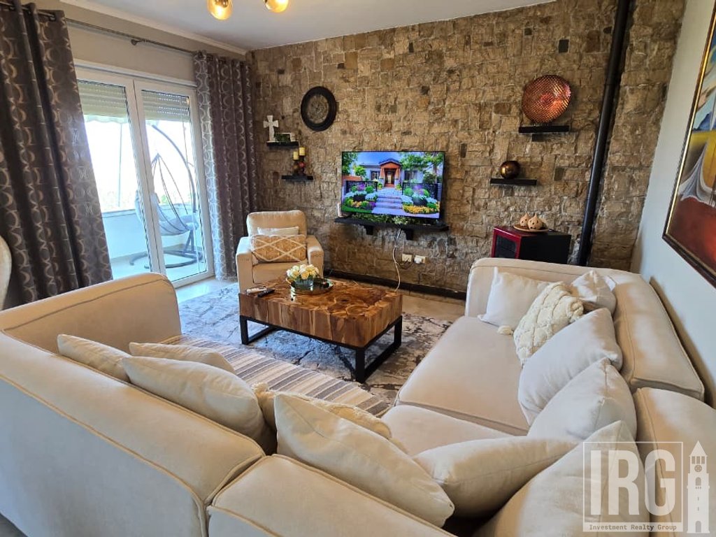 Apartament 2+1+2 për Qera pranë Kopshtit Botanik, Tiranë !!