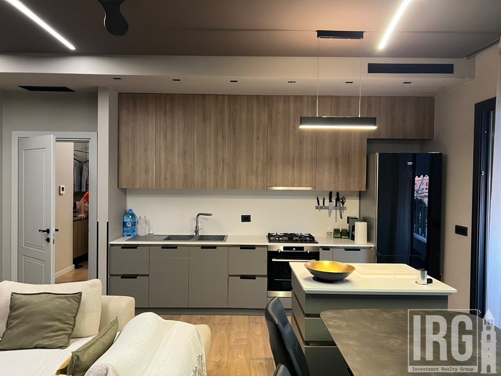 SHITET | APARTAMENT PREMIUM
OXHAKU KOMPLEKSI TOWER BRIDGE 3  , 2 POSTE PARKIMI
