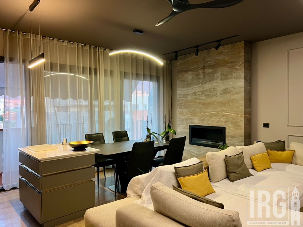 SHITET | APARTAMENT PREMIUM
OXHAKU KOMPLEKSI TOWER BRIDGE 3  , 2 POSTE PARKIMI