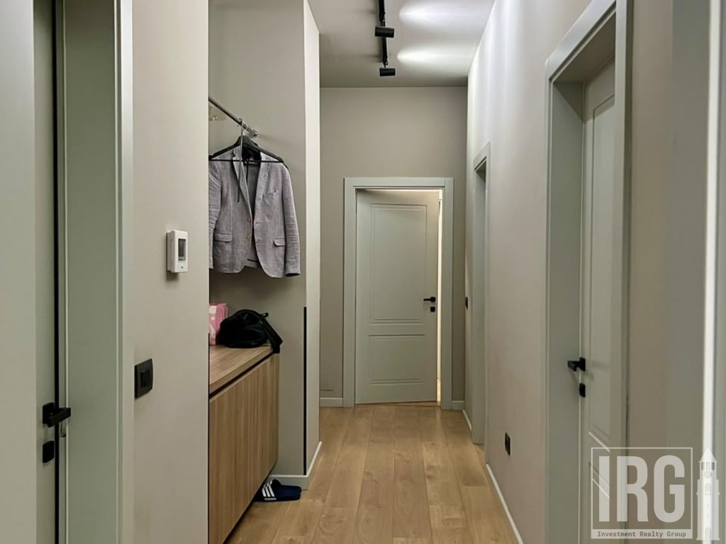 SHITET | APARTAMENT PREMIUM
OXHAKU KOMPLEKSI TOWER BRIDGE 3  , 2 POSTE PARKIMI