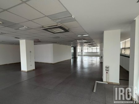 JEPET ME QERA AMBIENT PER ZYRE RRUGA E KAVAJES