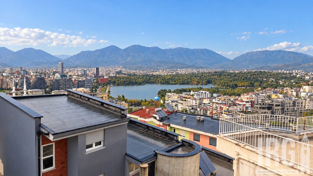 Jepet me Qira Apartament 2+1 me Parkim – Kopshti Botanik, Pranë Xhamisë