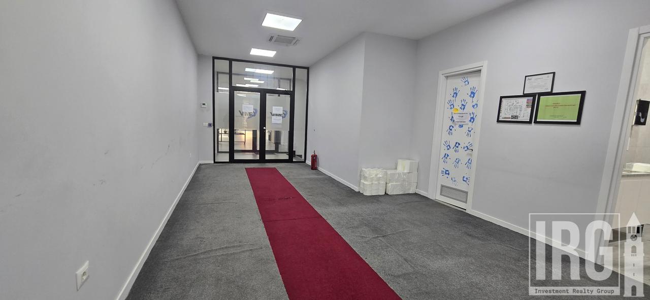 UFFICIO IN VIA RR. HOXHA TAHSIM!