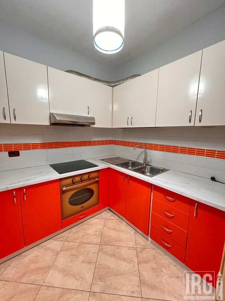 APARTAMENT 2+1+VERANDE TE KOMUNA E PARISIT