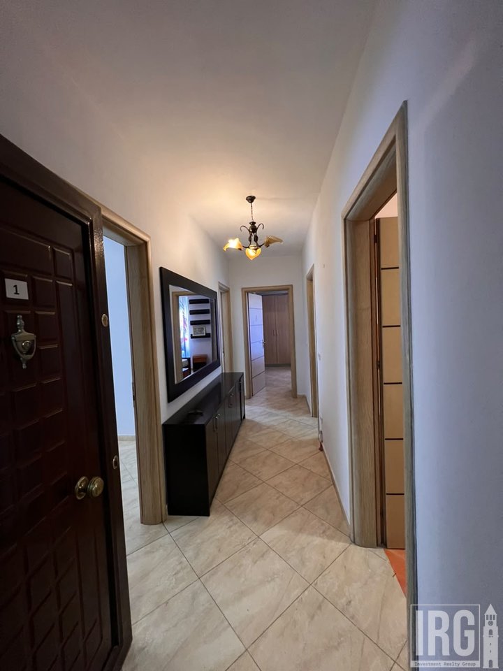 APARTAMENT 2+1+VERANDE TE KOMUNA E PARISIT