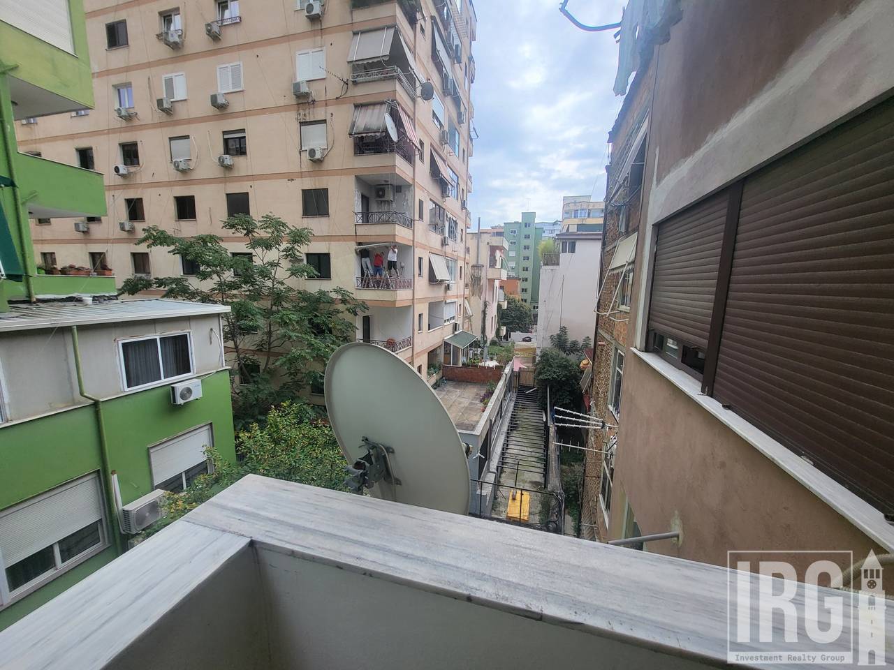 Premises for rent in the block!