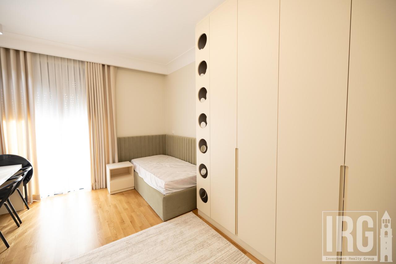 APARTAMENT 2+1+2 POSTE PARKIMI TE KOPSHTI ZOOLOGJIK, PRANE TIKU&amp;MATO