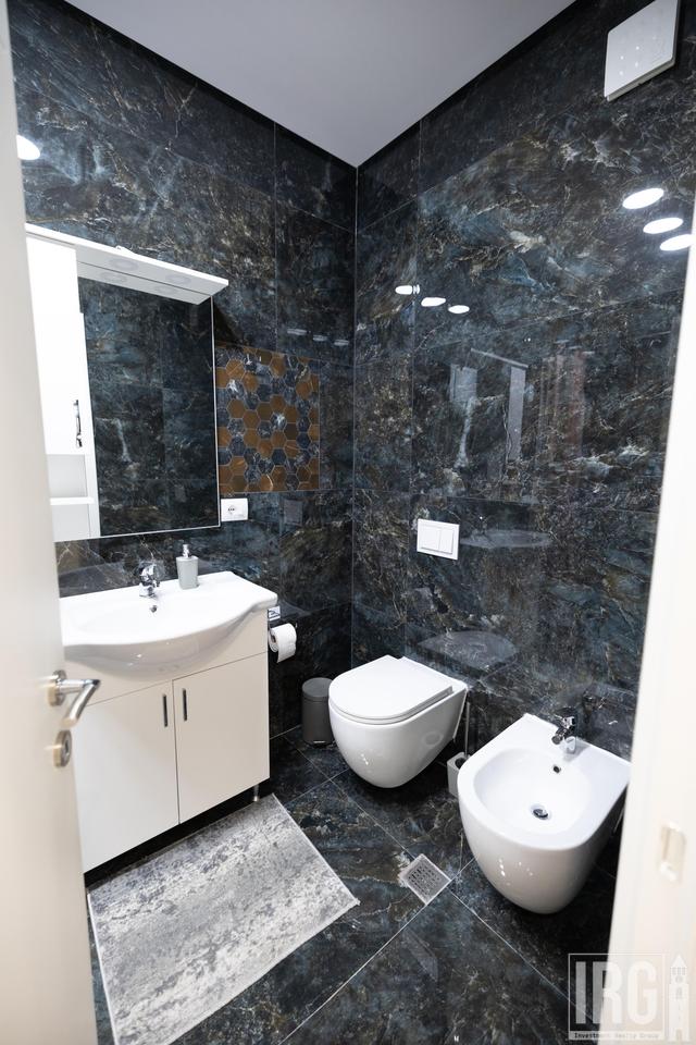 APARTAMENT 2+1+2 POSTE PARKIMI TE KOPSHTI ZOOLOGJIK, PRANE TIKU&amp;MATO