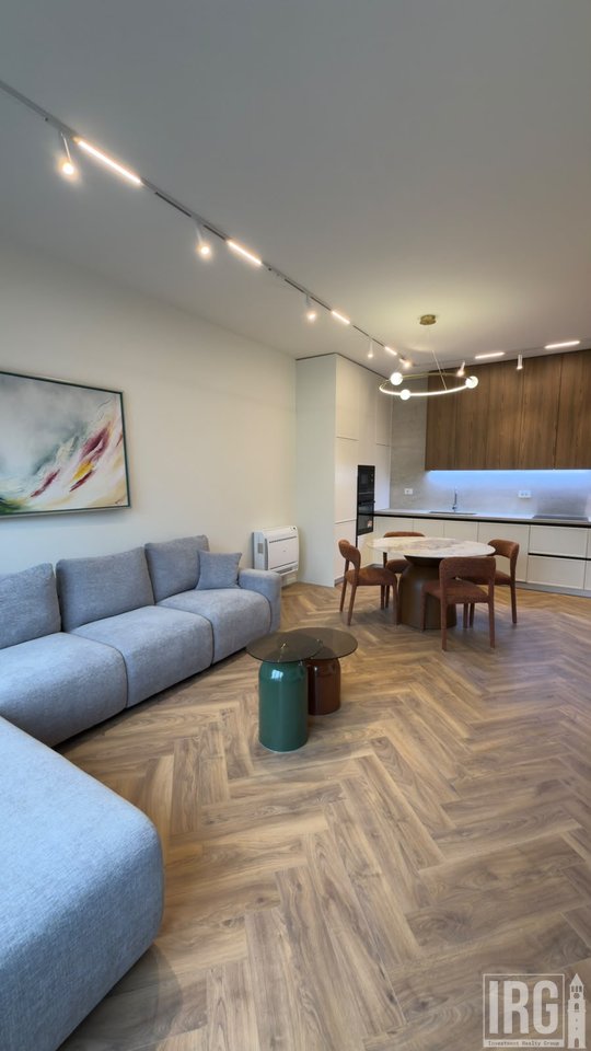 APARTAMENT 2+1+OBORR+POST PARKIMI, TE SPITALI KAFSHEVE