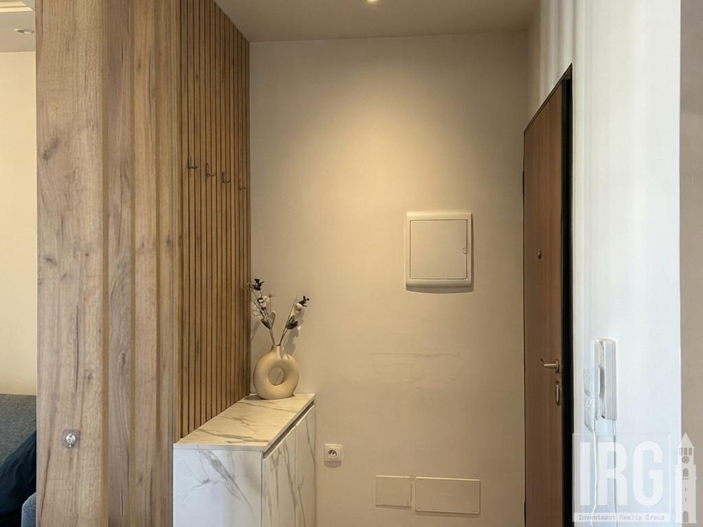 APARTAMENT 2+1 TE ISH FUSHA E AVIACIONIT.
