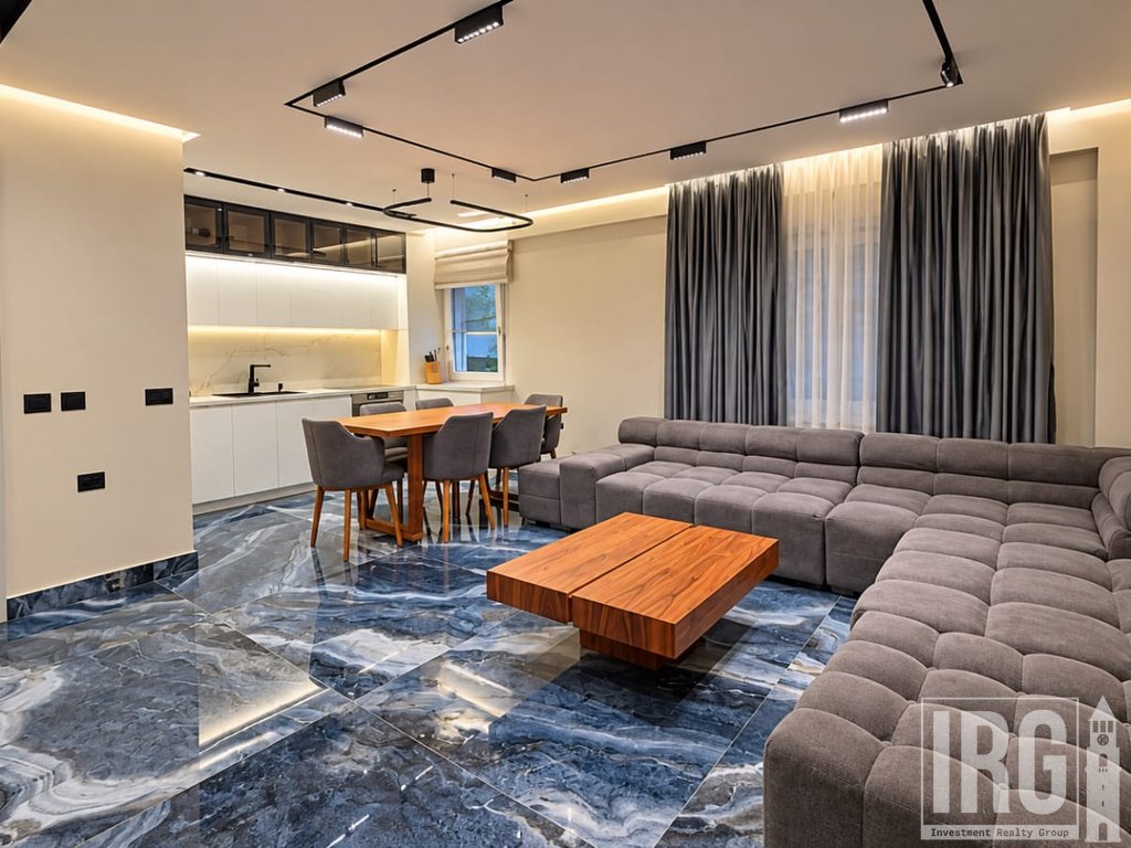 Jepet me Qira Apartament 2+1 me Parkim – Kopshti Botanik, Pranë Xhamisë