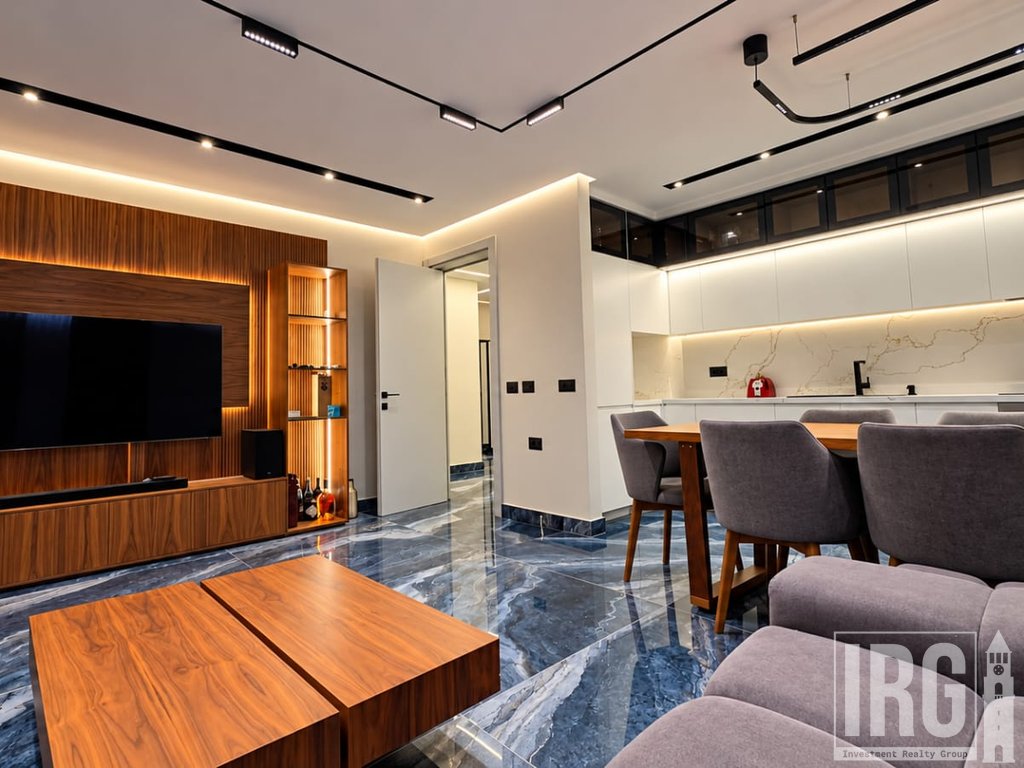 Jepet me Qira Apartament 2+1 me Parkim – Kopshti Botanik, Pranë Xhamisë