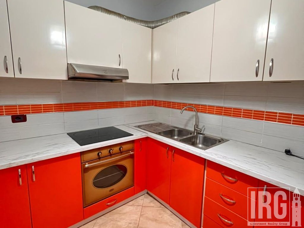APARTAMENT 2+1+VERANDE TE KOMUNA E PARISIT