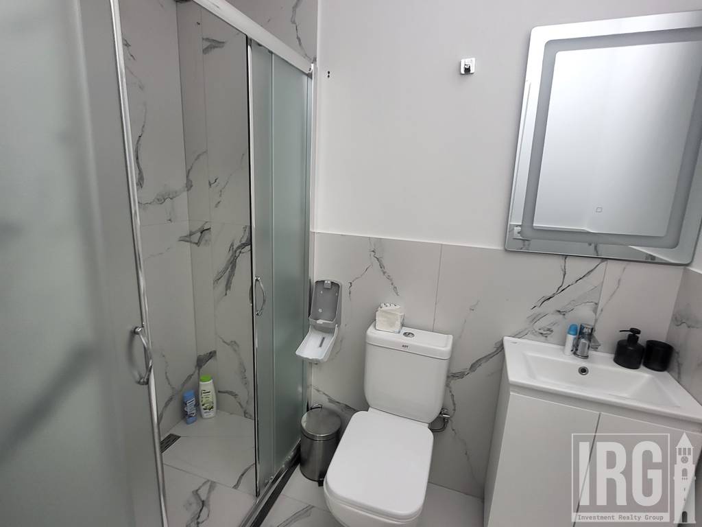 Jepet ambient per qira ne bllok!