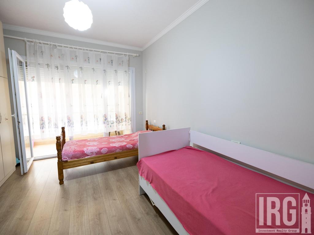 APARTAMENT 2+1+POST PARKIMI TE PAVAROTI,  PRANE KOPSHTIT ZOOLOGJIK