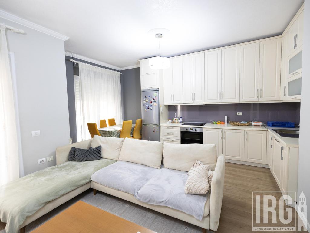 APARTAMENT 2+1+POST PARKIMI TE PAVAROTI,  PRANE KOPSHTIT ZOOLOGJIK