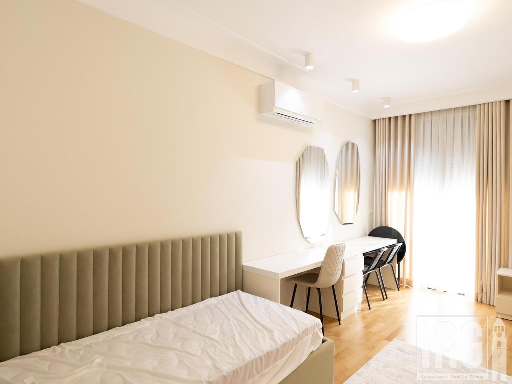 APARTAMENT 2+1+2 POSTE PARKIMI TE KOPSHTI ZOOLOGJIK, PRANE TIKU&MATO