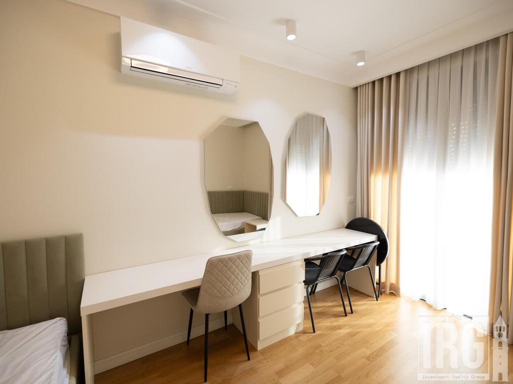APARTAMENT 2+1+2 POSTE PARKIMI TE KOPSHTI ZOOLOGJIK, PRANE TIKU&MATO