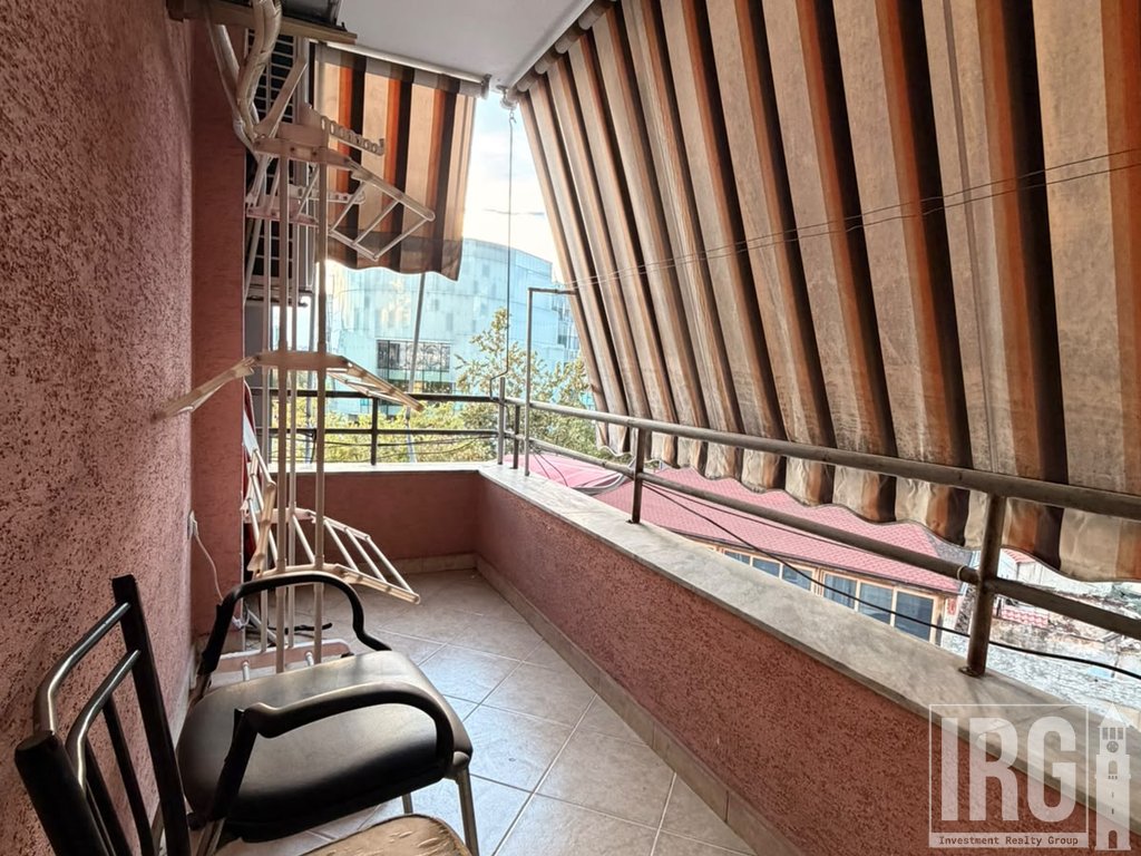 Qender, Apartament 2+1 me qira!