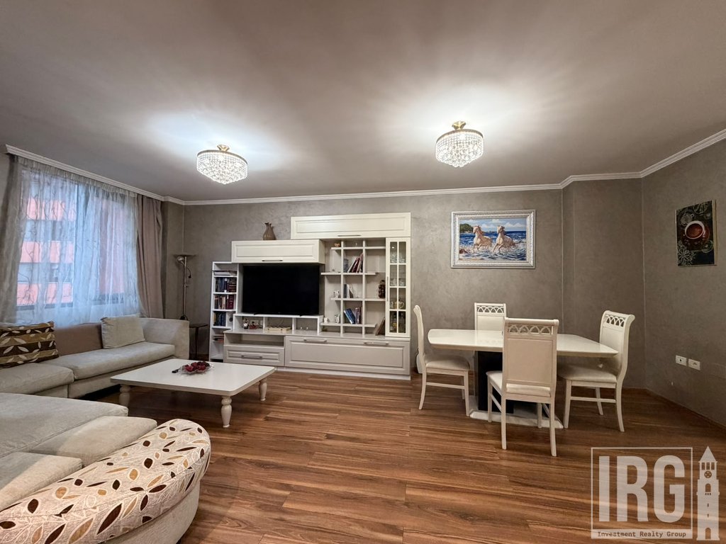 Qender, Apartament 2+1 me qira!