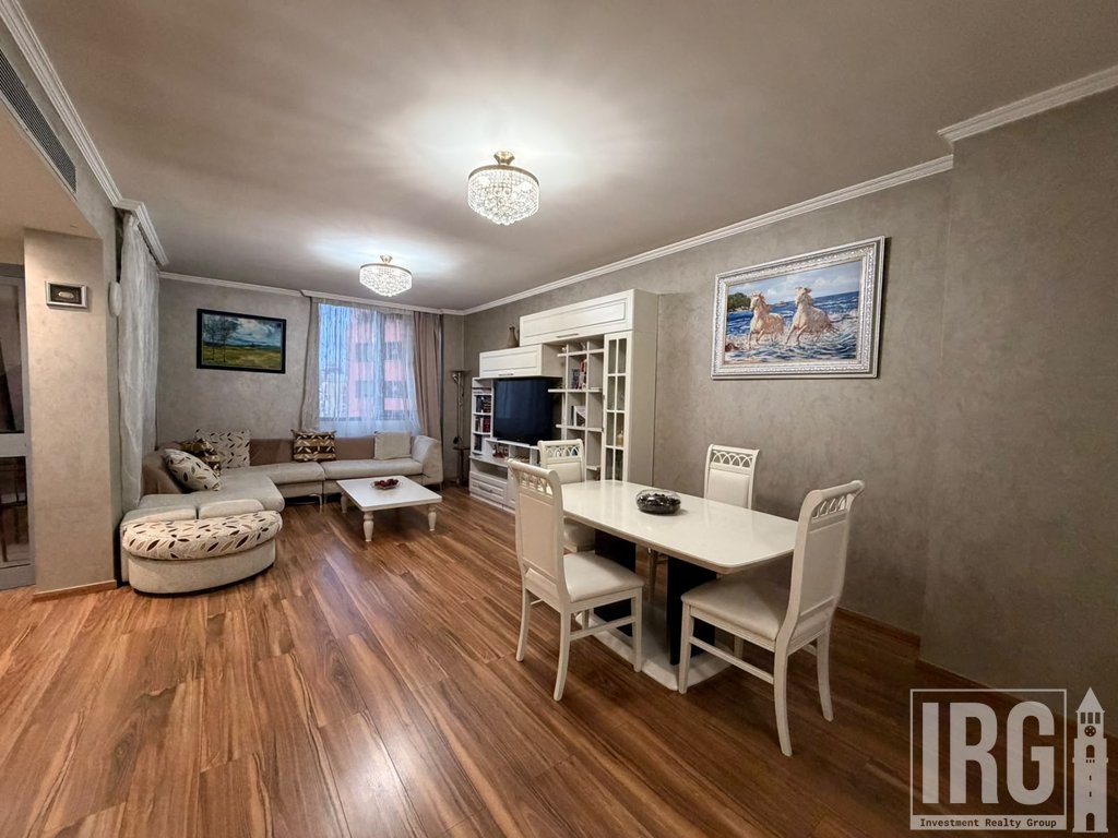 Qender, Apartament 2+1 me qira!
