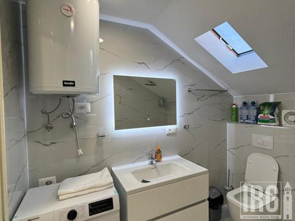 APARTAMENT 2+1 ME QIRA | KAMËZ