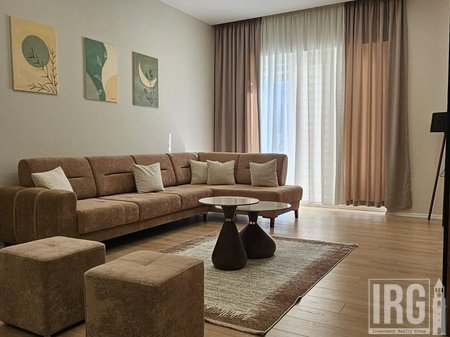 Apartament 3+1 me Oborr Privat- Eden Residence, Sauk