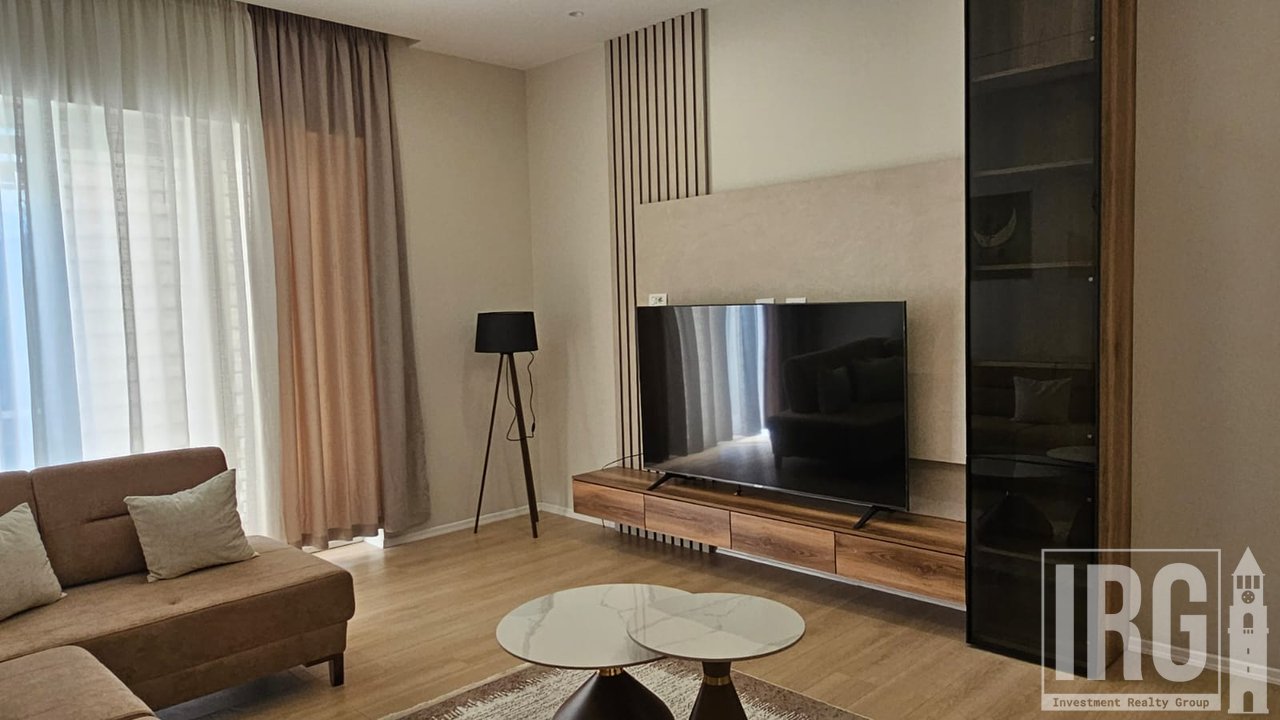 Apartament 3+1 me Oborr Privat- Eden Residence, Sauk