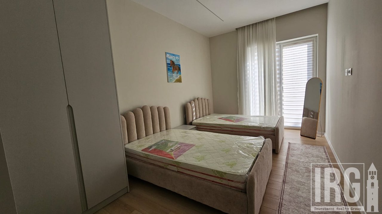Apartament 3+1 me Oborr Privat- Eden Residence, Sauk