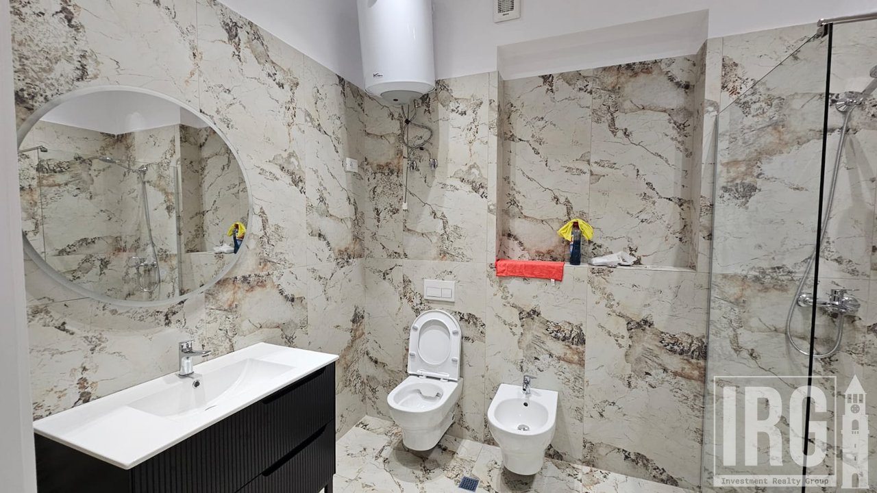 Apartament 3+1 me Oborr Privat- Eden Residence, Sauk