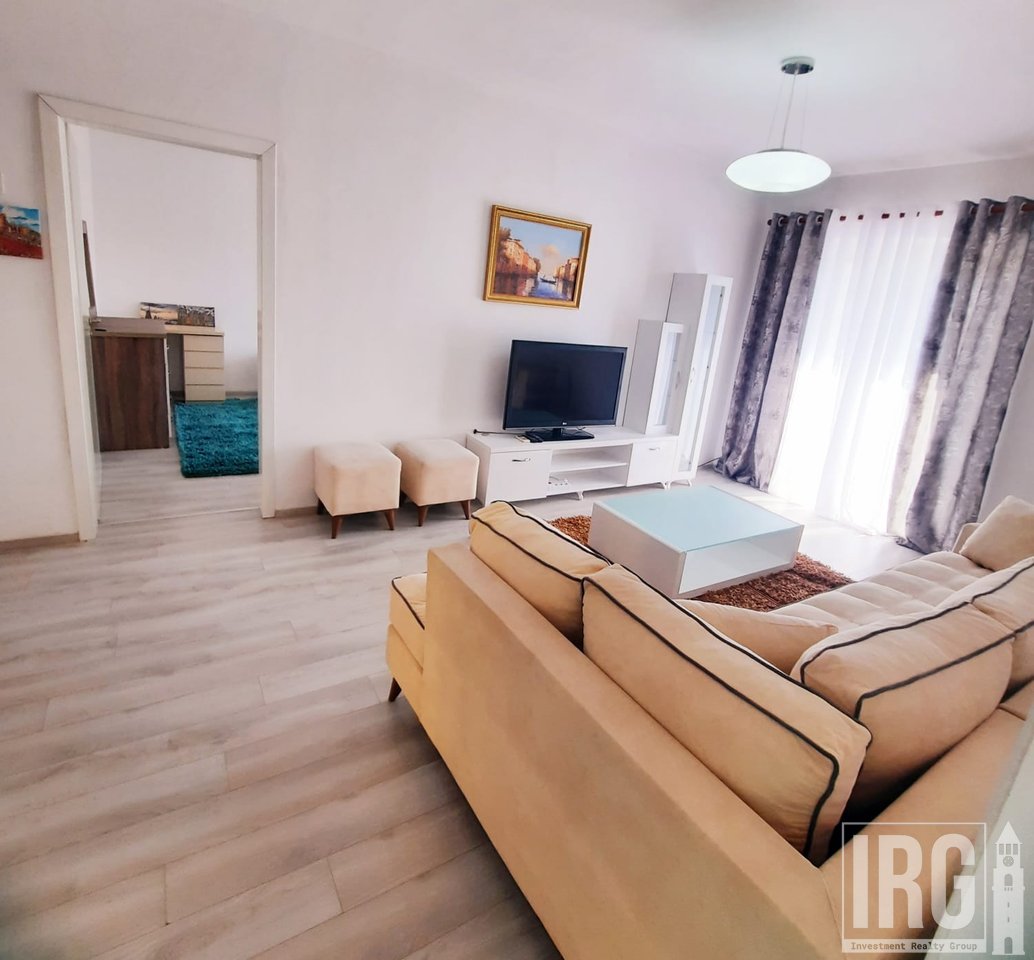 APARTAMENT 2+1+KUZHINE PER QIRA NE BLLOK!