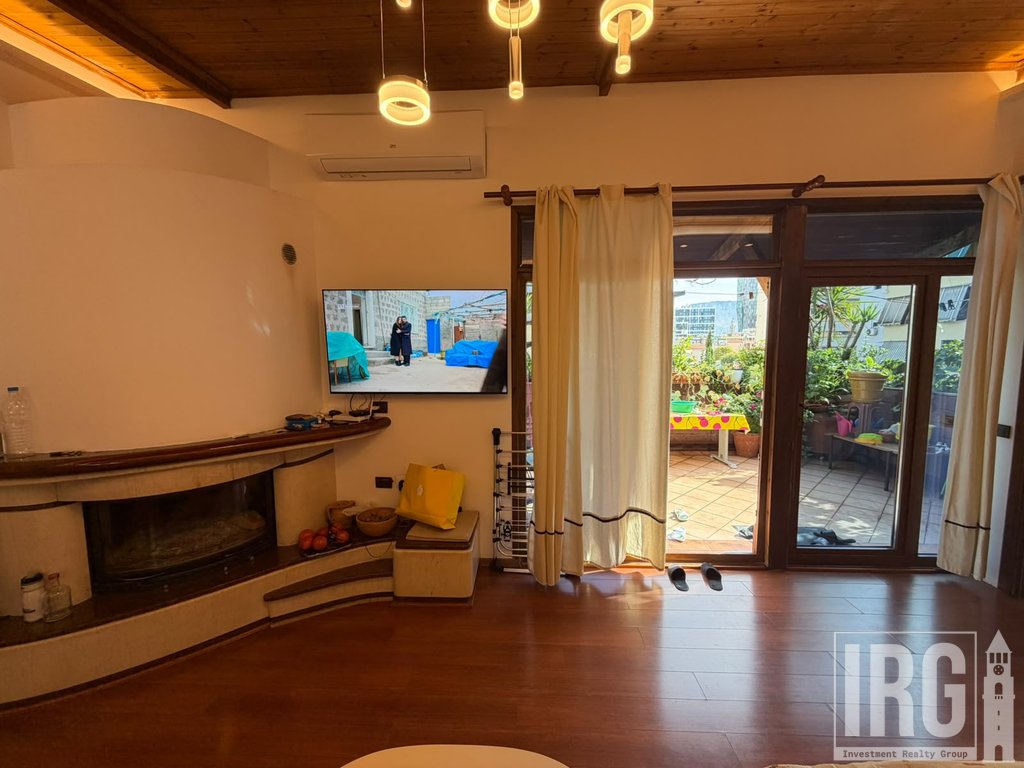 QIRA APARTAMENT 2+1 ME VERANDË / RRUGA HIM KOLLI